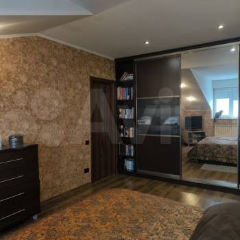 Продается Многокомнатная квартира, 158,4 м²