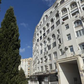 Сдается 2-х комнатная квартира, 83 м²