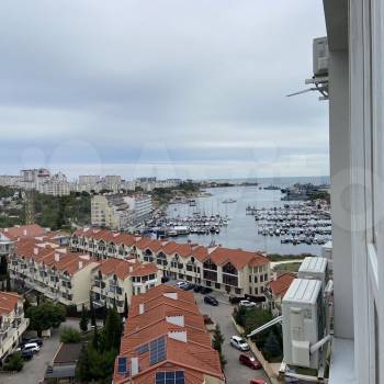 Сдается 1-комнатная квартира, 55 м²