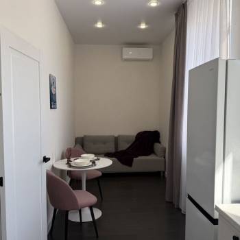 Продается 1-комнатная квартира, 32 м²