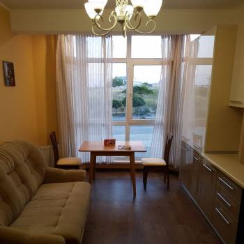 Продается 1-комнатная квартира, 54 м²