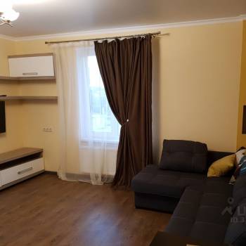 Продается 1-комнатная квартира, 54 м²