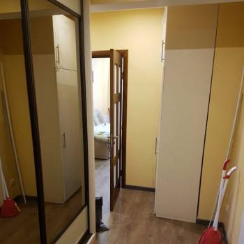 Продается 1-комнатная квартира, 54 м²