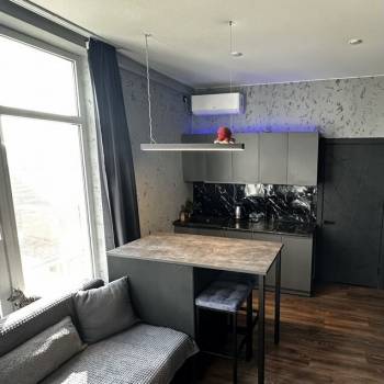 Продается 1-комнатная квартира, 35 м²