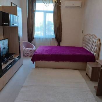 Продается 1-комнатная квартира, 52 м²