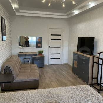 Сдается 1-комнатная квартира, 42 м²