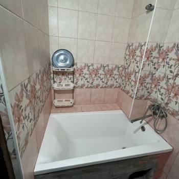 Продается 3-х комнатная квартира, 48 м²