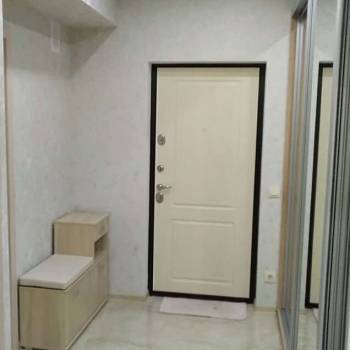 Продается 1-комнатная квартира, 42 м²