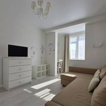 Продается 1-комнатная квартира, 41 м²