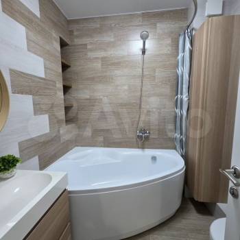 Продается 1-комнатная квартира, 41 м²