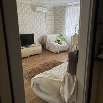 Продается 1-комнатная квартира, 42,6 м²