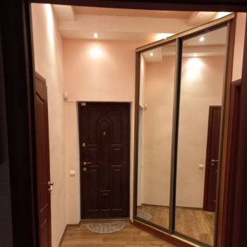 Продается 1-комнатная квартира, 47 м²