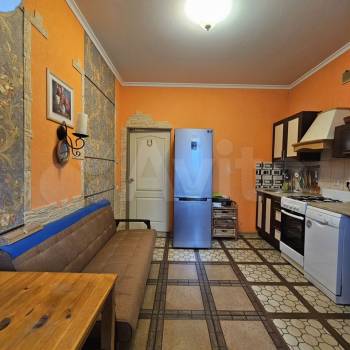 Продается 1-комнатная квартира, 42,3 м²