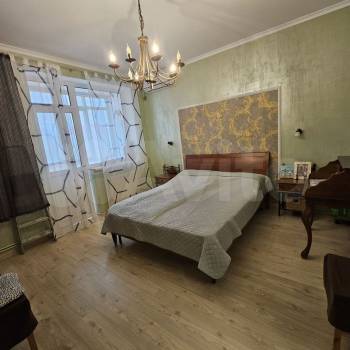 Продается 1-комнатная квартира, 42,3 м²