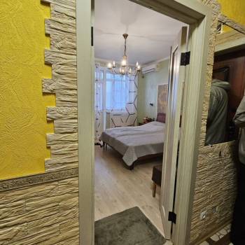 Продается 1-комнатная квартира, 42,3 м²