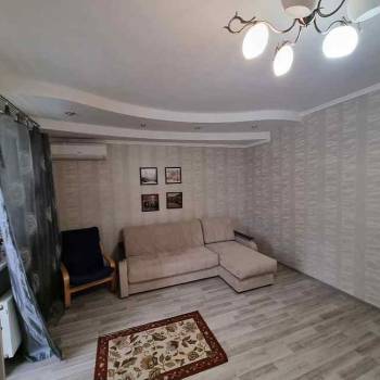 Сдается 1-комнатная квартира, 54 м²