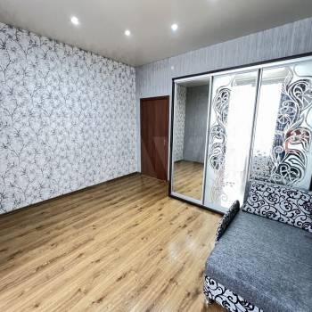 Продается 1-комнатная квартира, 45,7 м²