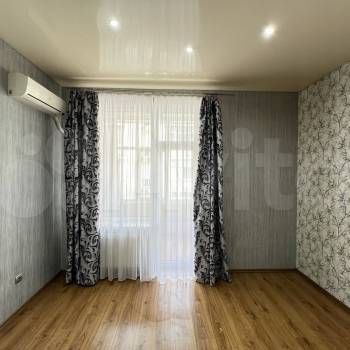 Продается 1-комнатная квартира, 45,7 м²