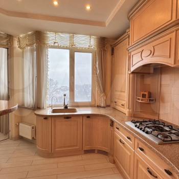 Продается 3-х комнатная квартира, 120 м²