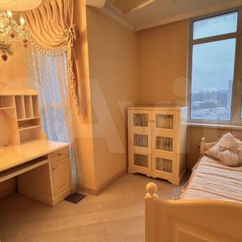 Продается 3-х комнатная квартира, 120 м²