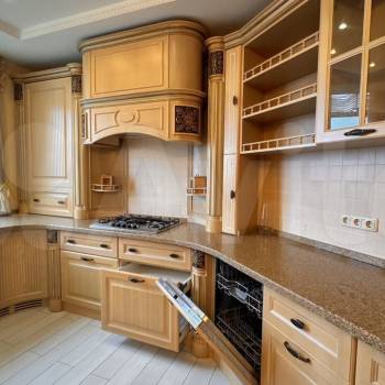 Продается 3-х комнатная квартира, 120 м²