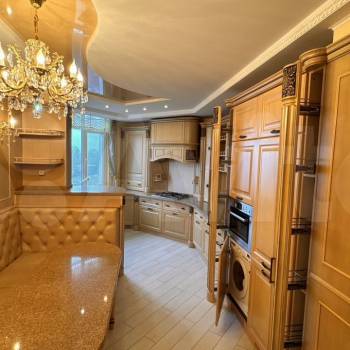 Продается 3-х комнатная квартира, 120 м²
