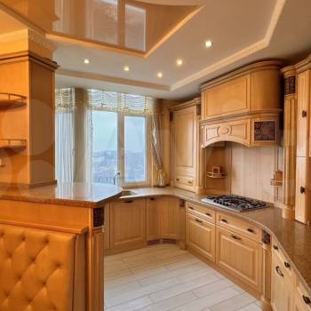 Продается 3-х комнатная квартира, 120 м²