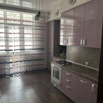 Сдается 2-х комнатная квартира, 95 м²