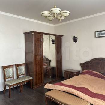 Сдается 2-х комнатная квартира, 95 м²