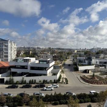 Продается 1-комнатная квартира, 37 м²