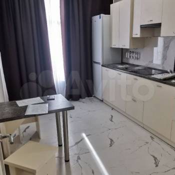 Сдается 1-комнатная квартира, 35 м²