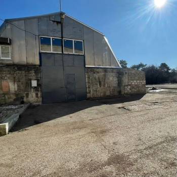 Сдается Нежилое помещение, 380 м²