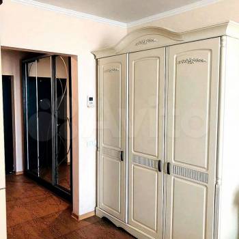 Продается 1-комнатная квартира, 44 м²