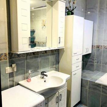 Продается 1-комнатная квартира, 44 м²