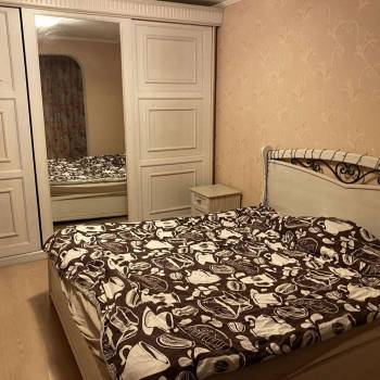 Продается Многокомнатная квартира, 90 м²