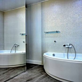 Продается Многокомнатная квартира, 213 м²