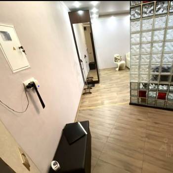 Продается 1-комнатная квартира, 42 м²