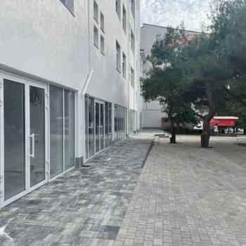 Сдается Нежилое помещение, 150 м²