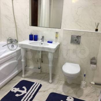 Сдается 2-х комнатная квартира, 100 м²