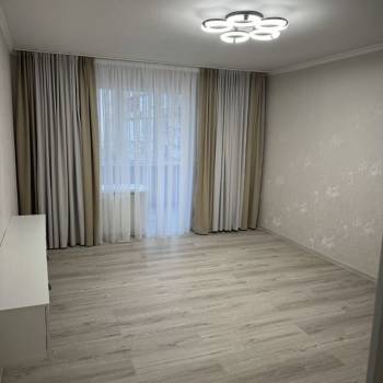 Продается 1-комнатная квартира, 40 м²