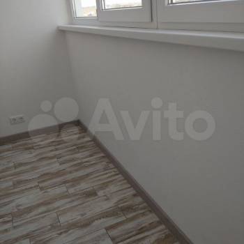 Продается 1-комнатная квартира, 49,3 м²