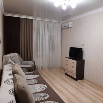 Сдается 1-комнатная квартира, 43 м²