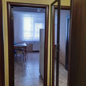Сдается 1-комнатная квартира, 43 м²