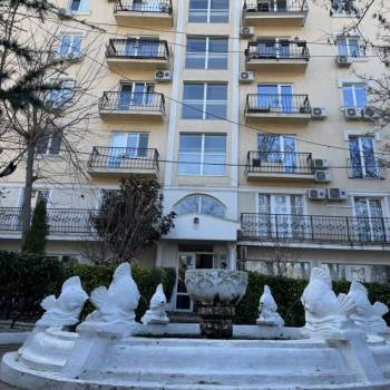 Сдается 1-комнатная квартира, 58 м²
