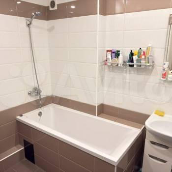 Продается 1-комнатная квартира, 40 м²