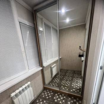 Продается 1-комнатная квартира, 42 м²