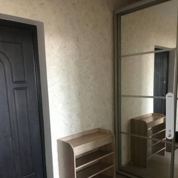 Продается 1-комнатная квартира, 40,6 м²