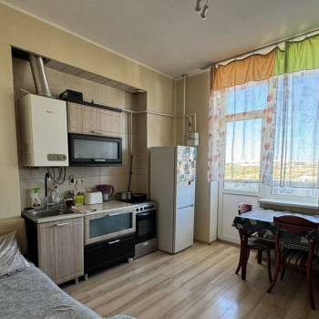 Сдается 1-комнатная квартира, 42 м²