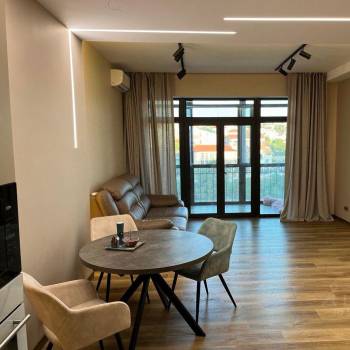 Продается Многокомнатная квартира, 160 м²