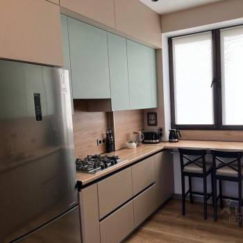 Продается Многокомнатная квартира, 160 м²